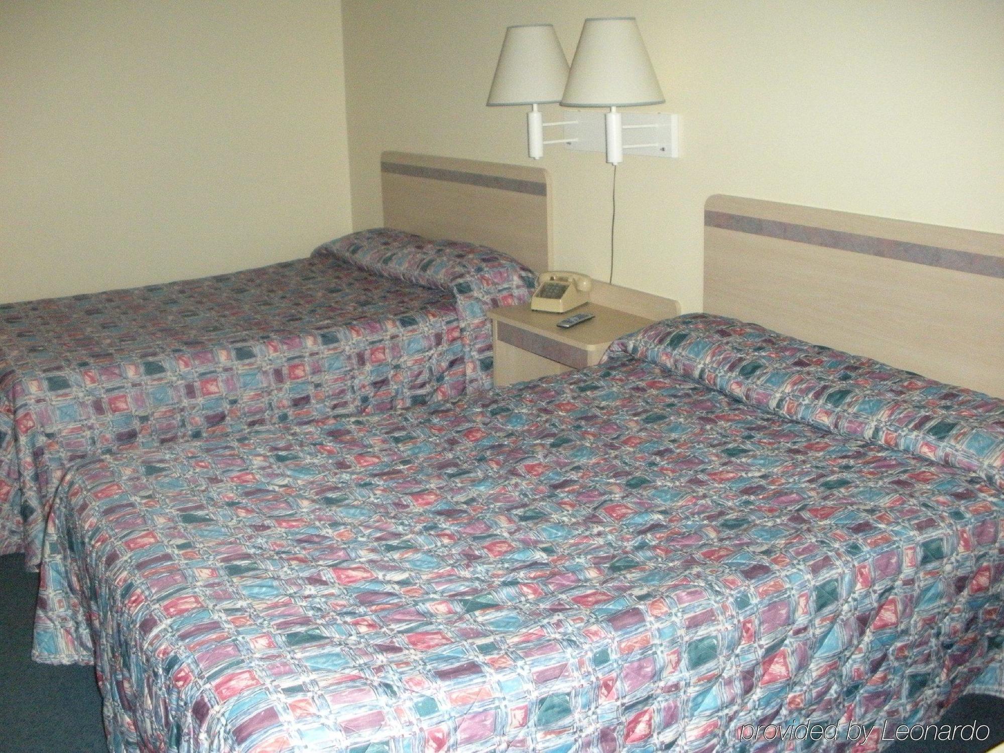 Regency Inn And Conference Center Clinton Habitación foto